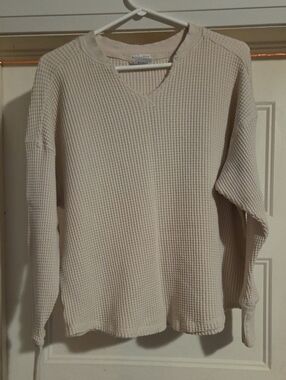 Cozy Waffle Knit V-Neck Sweater - Cream